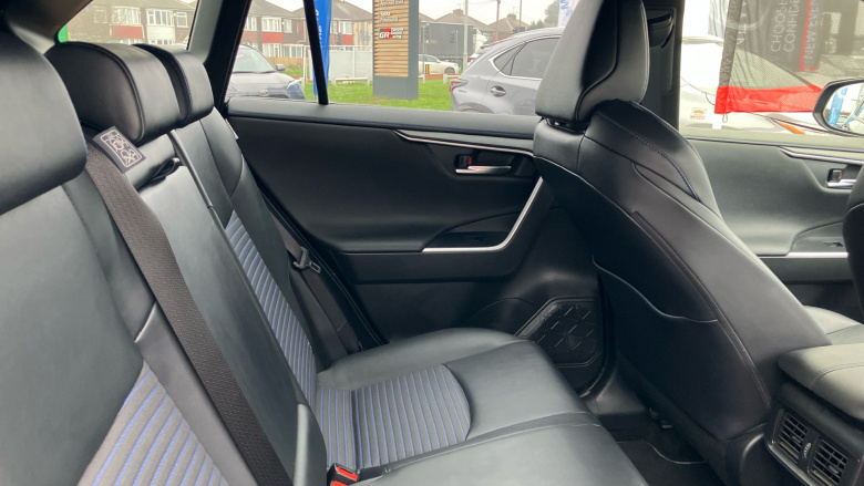 Toyota RAV4 2.5 VVT-i Hybrid Dynamic 5dr CVT 2WD Hybrid Estate